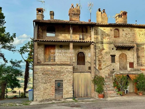 casa indipendente in vendita a Todi in zona Montenero