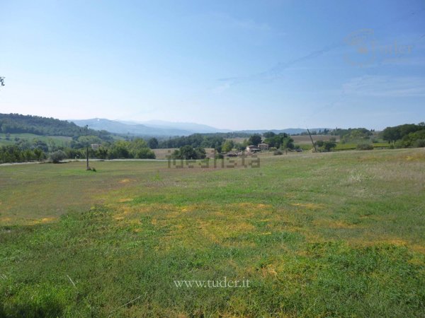 terreno in vendita a Todi in zona Ilci