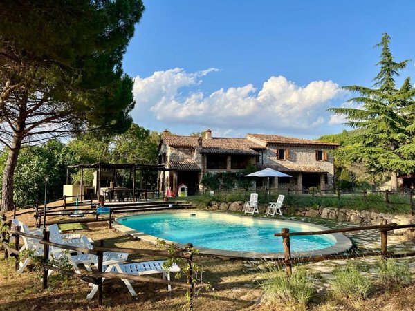 casa indipendente in vendita a Todi in zona Ficareto