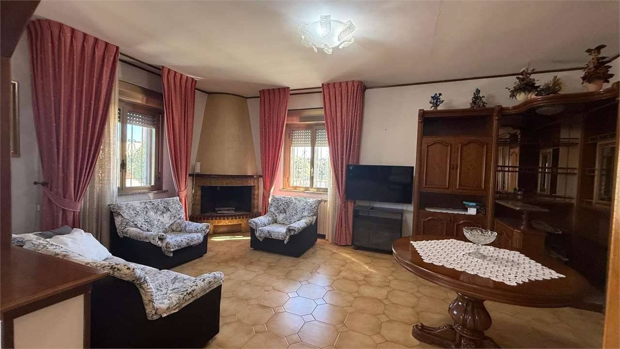 appartamento in vendita a Todi in zona Pantalla