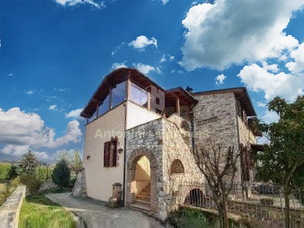 casa indipendente in vendita a Todi in zona Rosceto