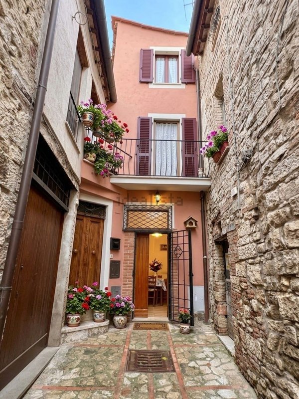 appartamento in vendita a Todi