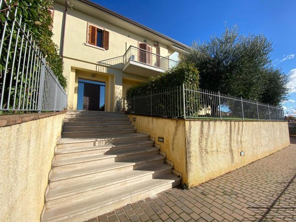 appartamento in vendita a Torgiano in zona Brufa