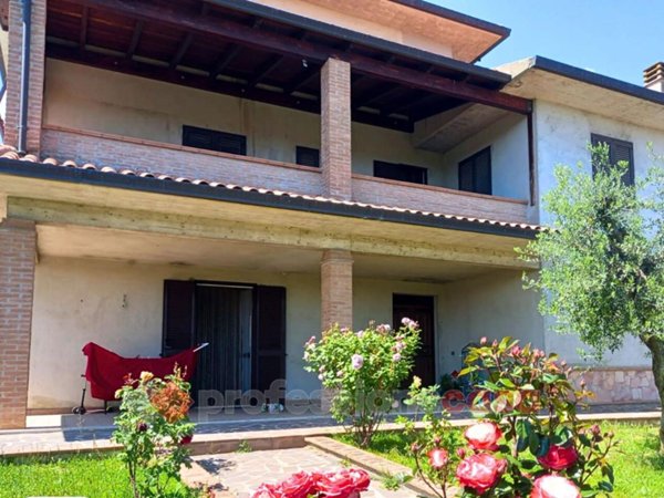 casa indipendente in vendita a Torgiano in zona Brufa