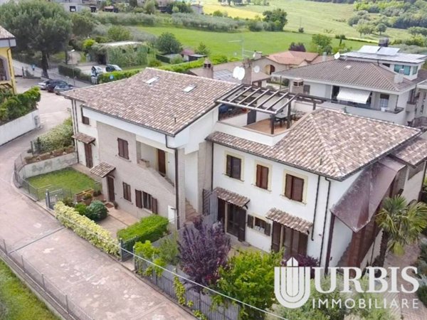 appartamento in vendita a Torgiano in zona Brufa
