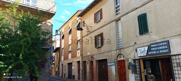 quadrivano in vendita a Torgiano