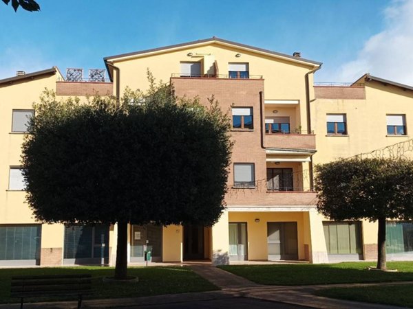 ufficio in vendita a Torgiano