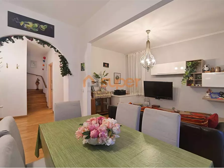 villa in vendita a Torgiano in zona Brufa