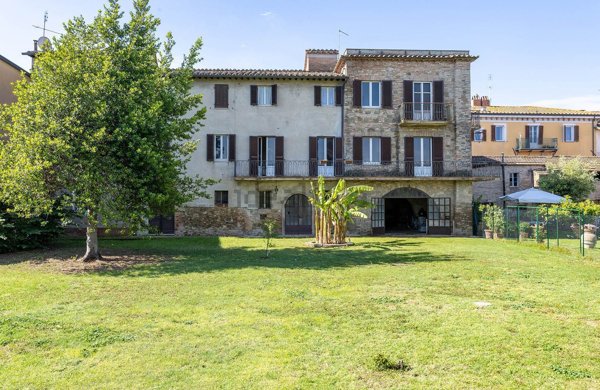 casa indipendente in vendita a Torgiano