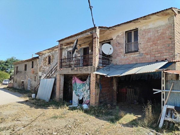casale in vendita a Torgiano
