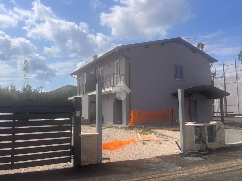 casa indipendente in vendita a Torgiano in zona Signoria