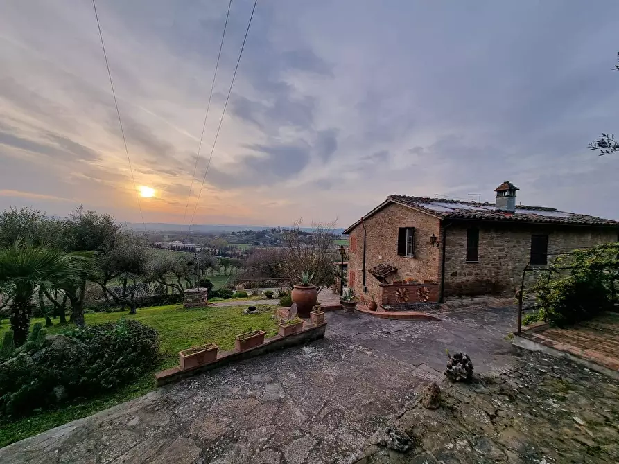 casa indipendente in vendita a Torgiano