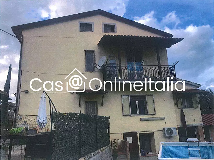 casa indipendente in vendita a Torgiano
