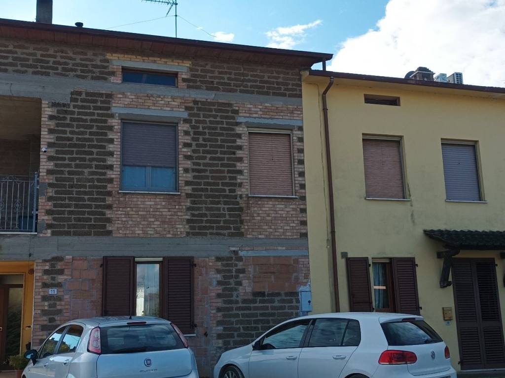 casa indipendente in vendita a Torgiano