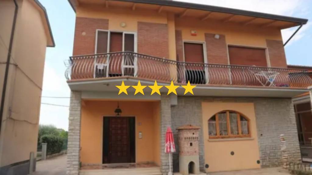 casa indipendente in vendita a Torgiano in zona Fornaci