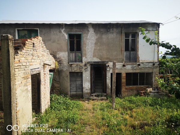 casale in vendita a Torgiano