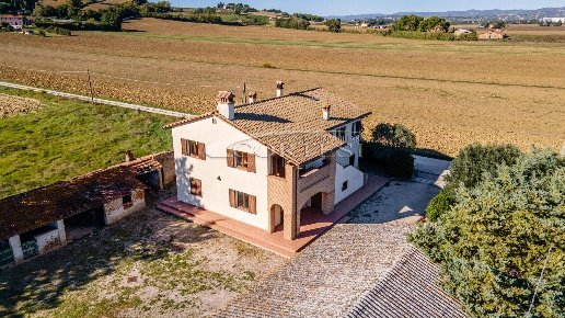 casa indipendente in vendita a Torgiano in zona Brufa