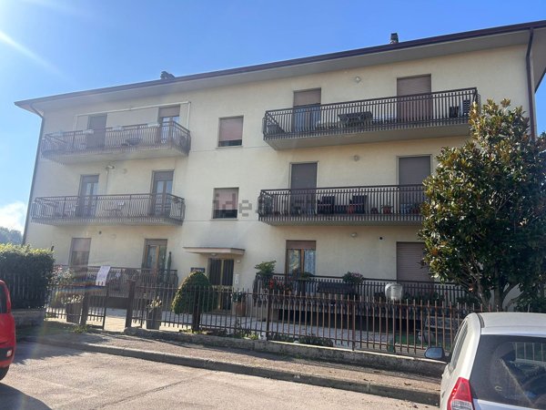 appartamento in vendita a Torgiano in zona Miralduolo