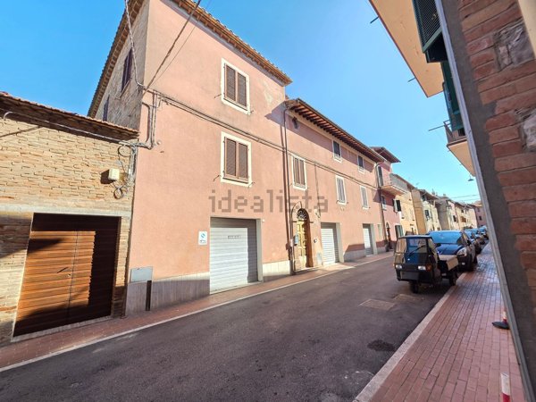 casa indipendente in vendita a Torgiano