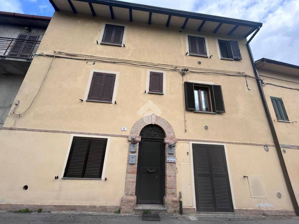 appartamento in vendita a Torgiano in zona Fornaci