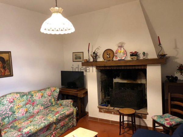 casa indipendente in vendita a Torgiano