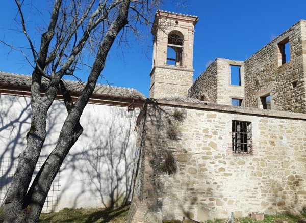 casale in vendita a Torgiano in zona Miralduolo