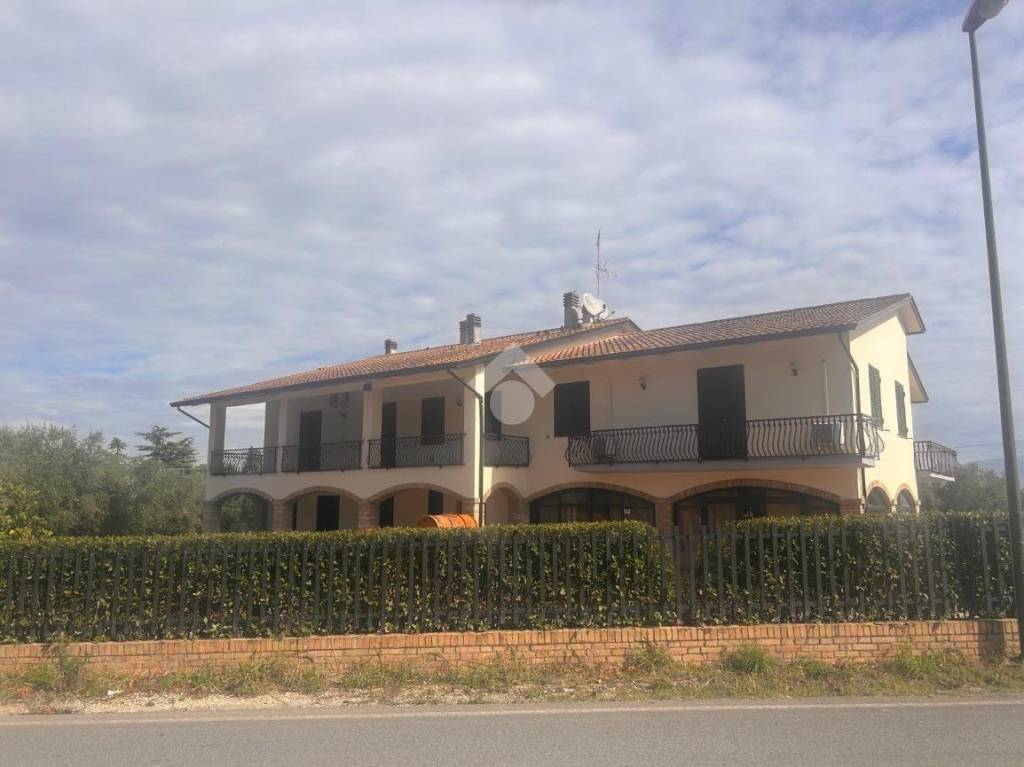 casa indipendente in vendita a Torgiano in zona Signoria