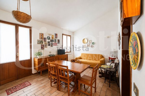 casa indipendente in vendita a Torgiano in zona Pontenuovo