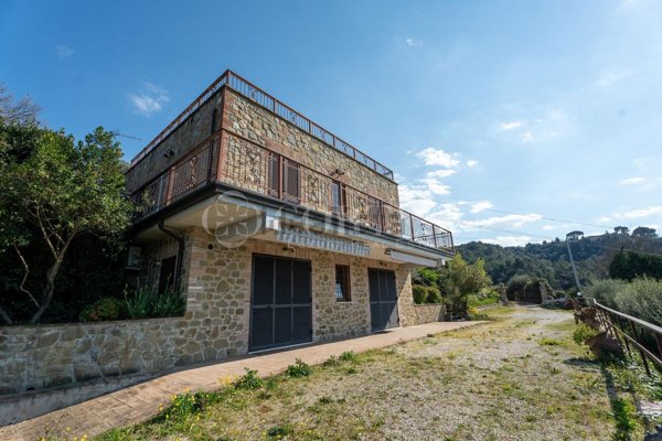 quadrivano in vendita a Torgiano
