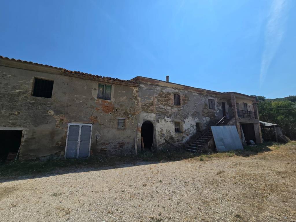 casa indipendente in vendita a Torgiano