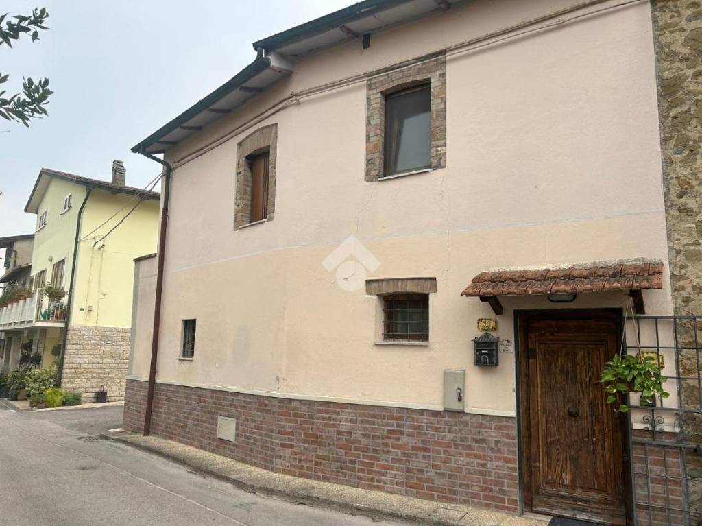 casa indipendente in vendita a Torgiano in zona Brufa