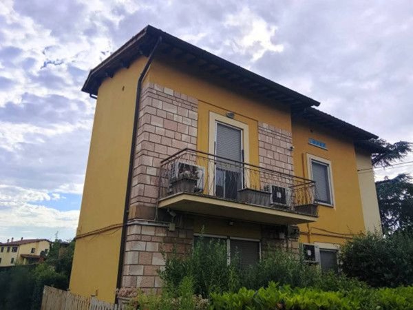 casa indipendente in vendita a Torgiano in zona Pontenuovo
