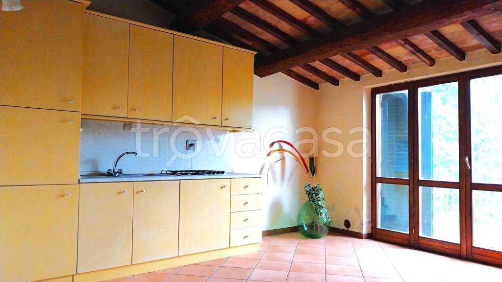 appartamento in vendita a Trevi