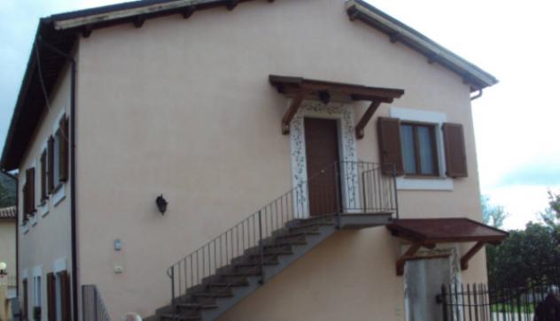 appartamento in vendita a Trevi