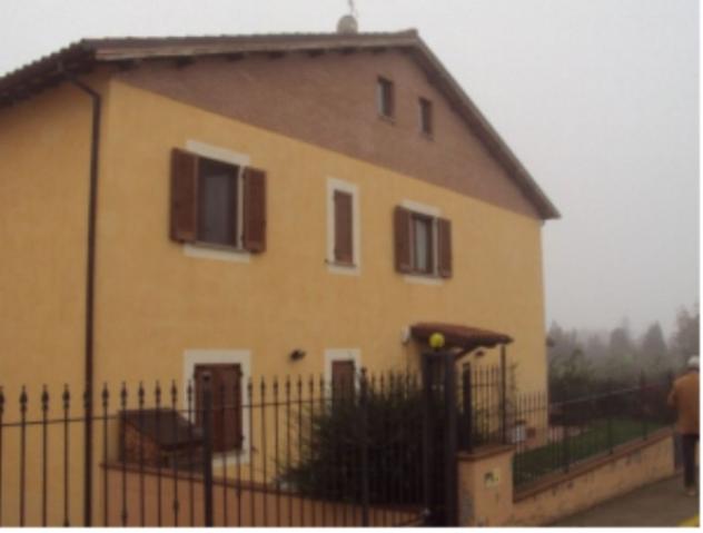appartamento in vendita a Trevi in zona Santa Maria in Valle