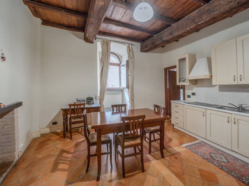 appartamento in vendita a Trevi