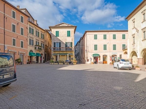 appartamento in vendita a Trevi