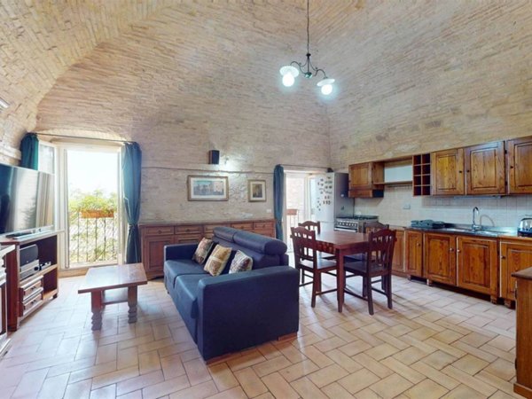 appartamento in vendita a Trevi