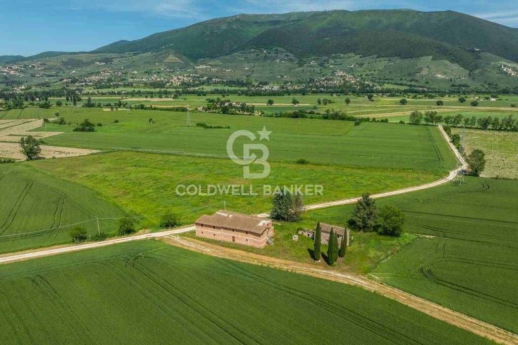 casa indipendente in vendita a Trevi in zona San Lorenzo