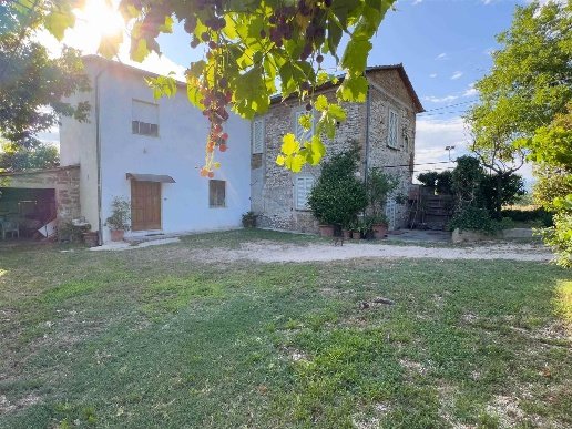 casa indipendente in vendita a Trevi in zona Matigge/Li Celli