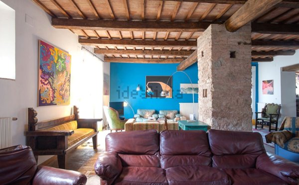 casa indipendente in vendita a Trevi