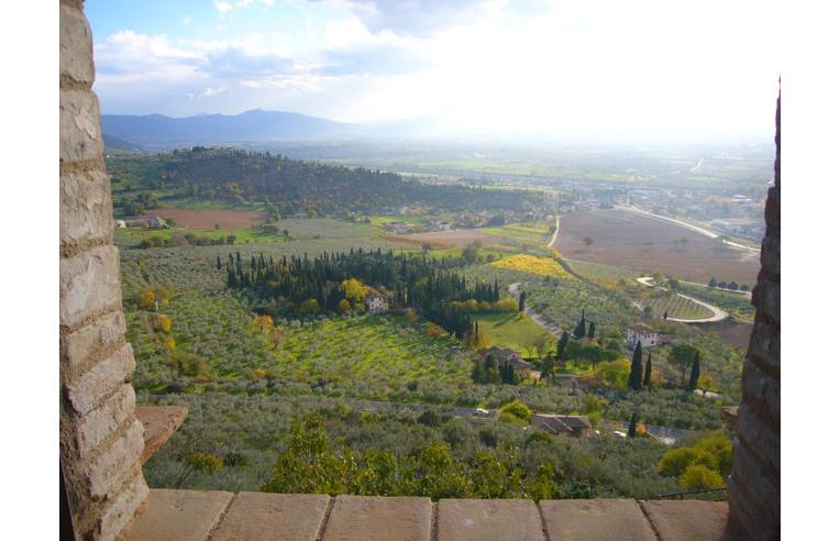 appartamento in vendita a Trevi