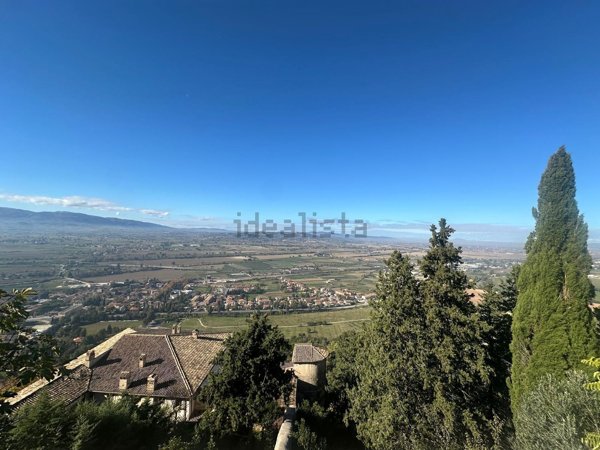 appartamento in vendita a Trevi