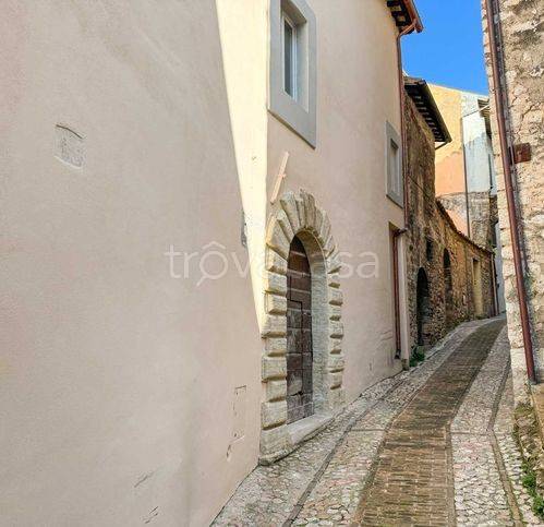 appartamento in vendita a Trevi