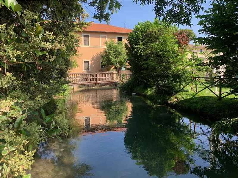 casa indipendente in vendita a Trevi