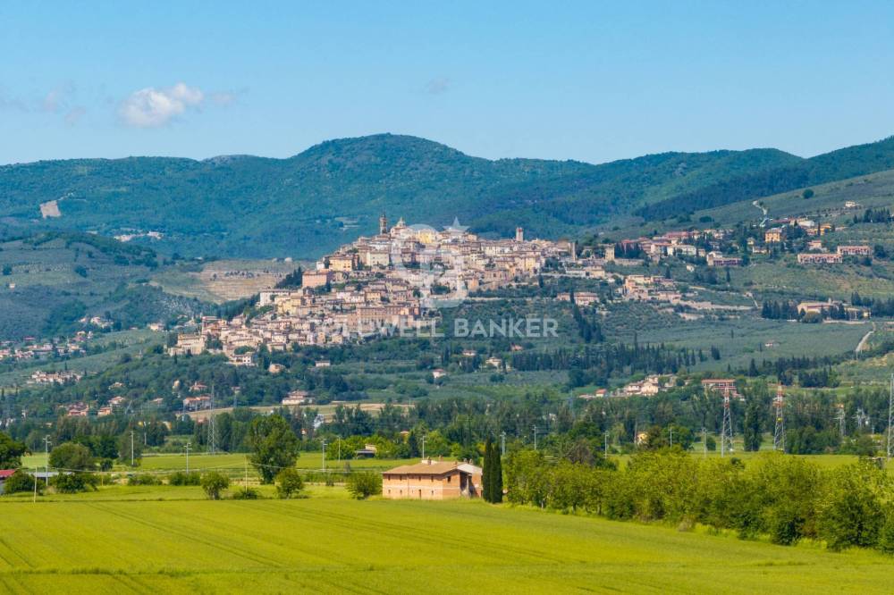 casa indipendente in vendita a Trevi in zona San Lorenzo