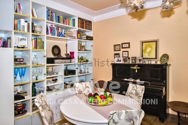 casa indipendente in vendita a Trevi