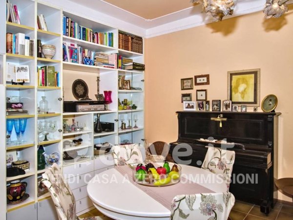 casa indipendente in vendita a Trevi