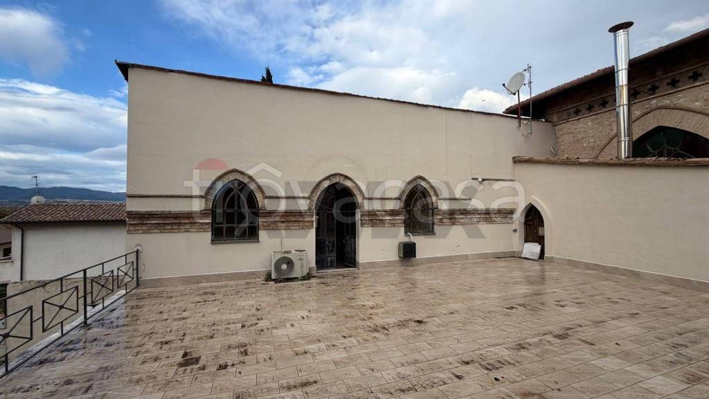 appartamento in vendita a Trevi in zona Cannaiola