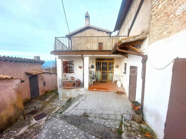 casa indipendente in vendita a Trevi in zona Coste